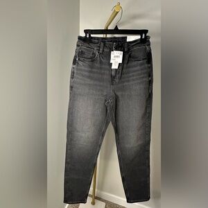 NWT! AEO Women’s Curvy Mom Jean